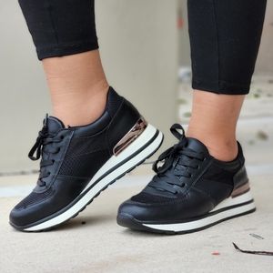 Sports Women's Lace-up Black Sneakers
